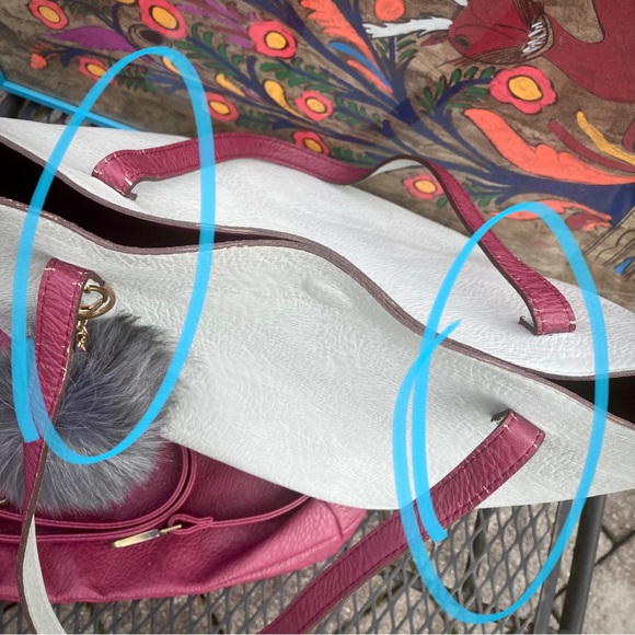 Free People large vegan faux leather reversible raspberry white tote shoulderbag - Picture 12 of 16